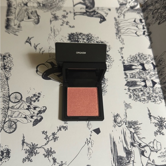NARS mini blush travel size Color Orgasm 777 peachy pink with golden shimmer NEW - Picture 4 of 4